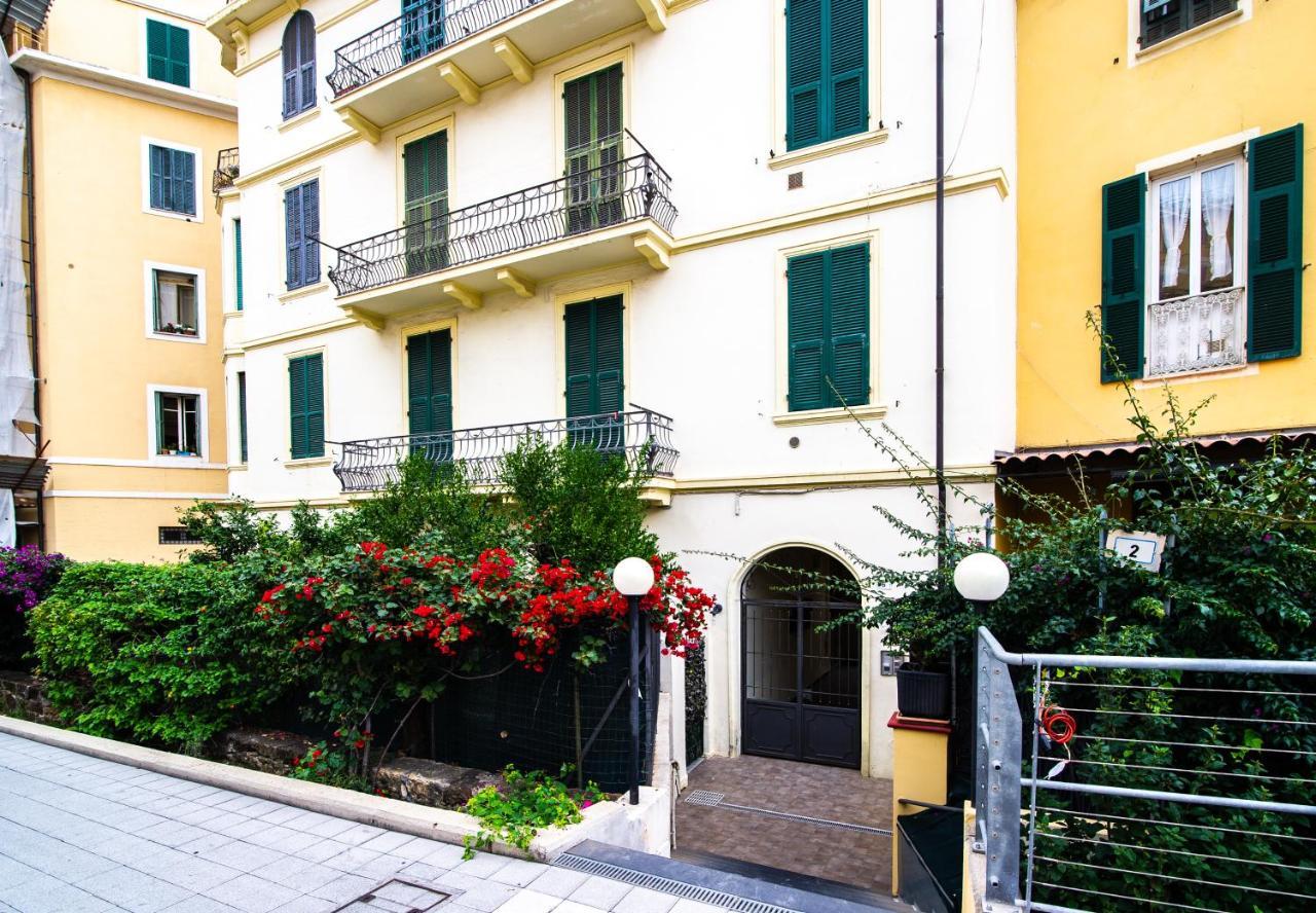 Sanremo Grand Central Apartment Exterior photo